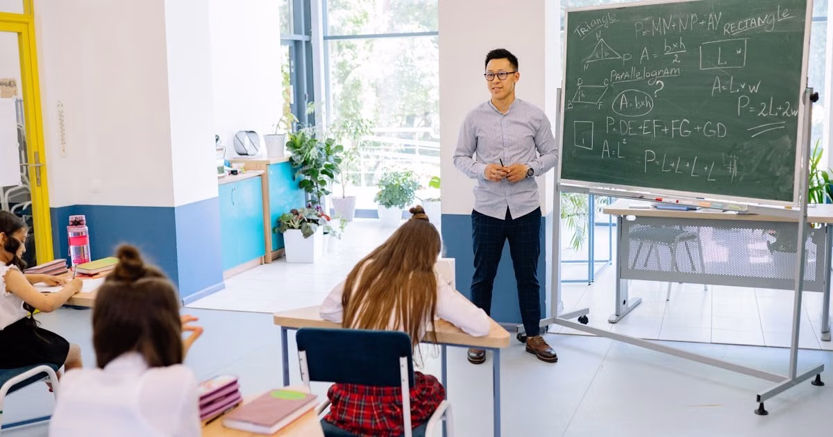 STEM Track vs. Humanities Track: Choosing Your Stream