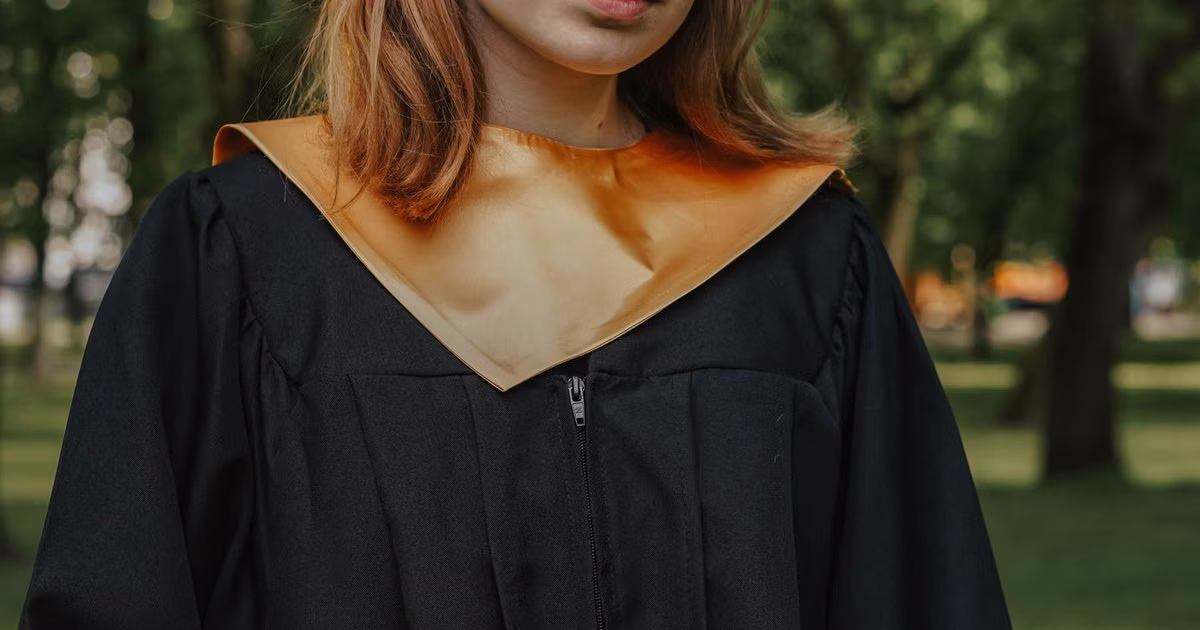 The Complete Guide to Funding Your Education Through Scholarships