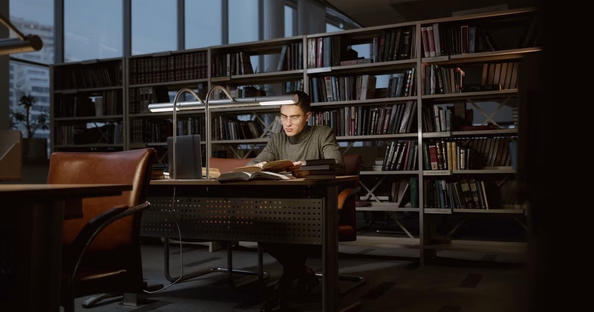 Master’s vs. PhD: Which Path Fits Your Goals?